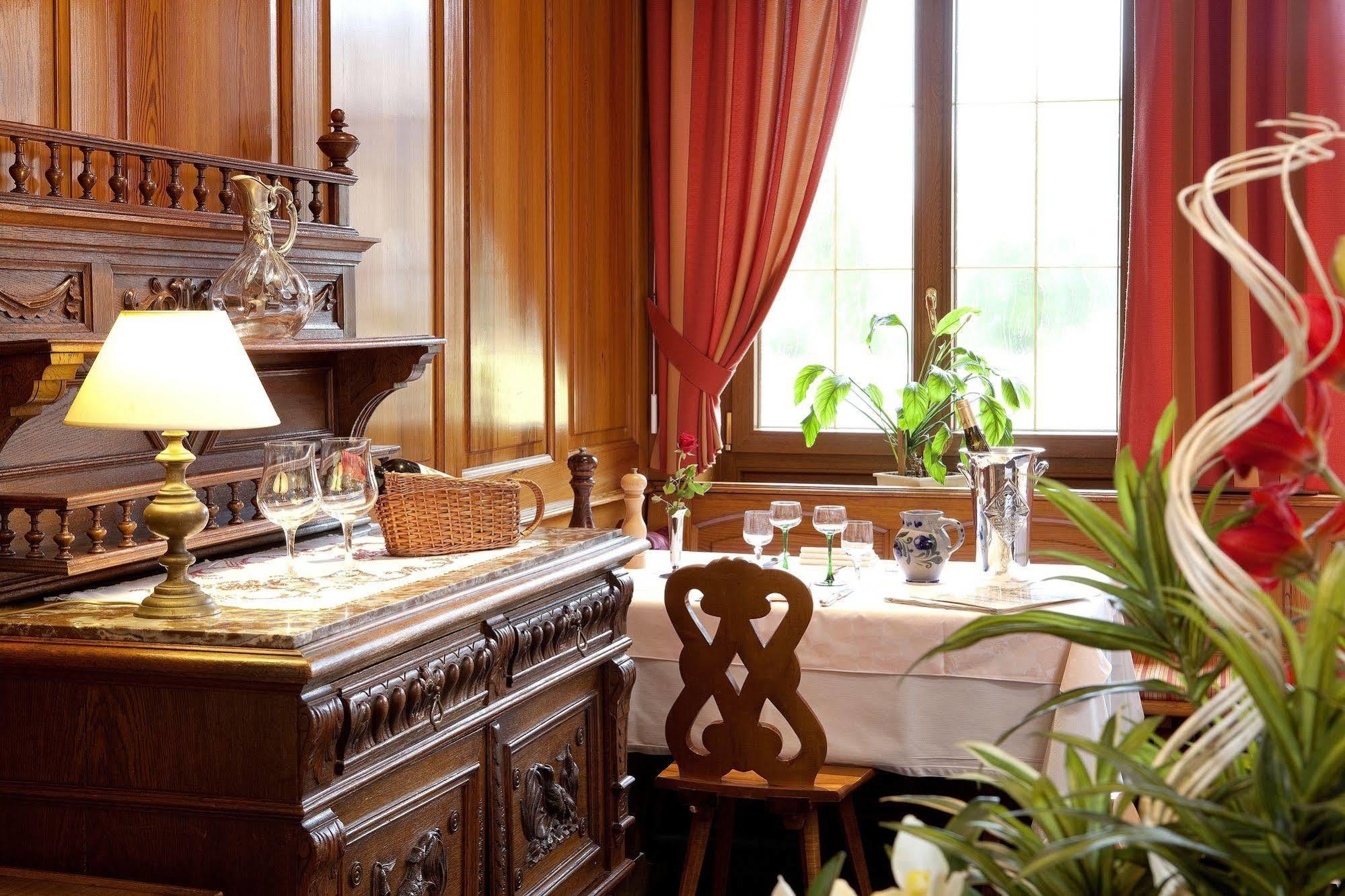 Logis Hotel-Restaurant De La Poste Urmatt Екстериор снимка
