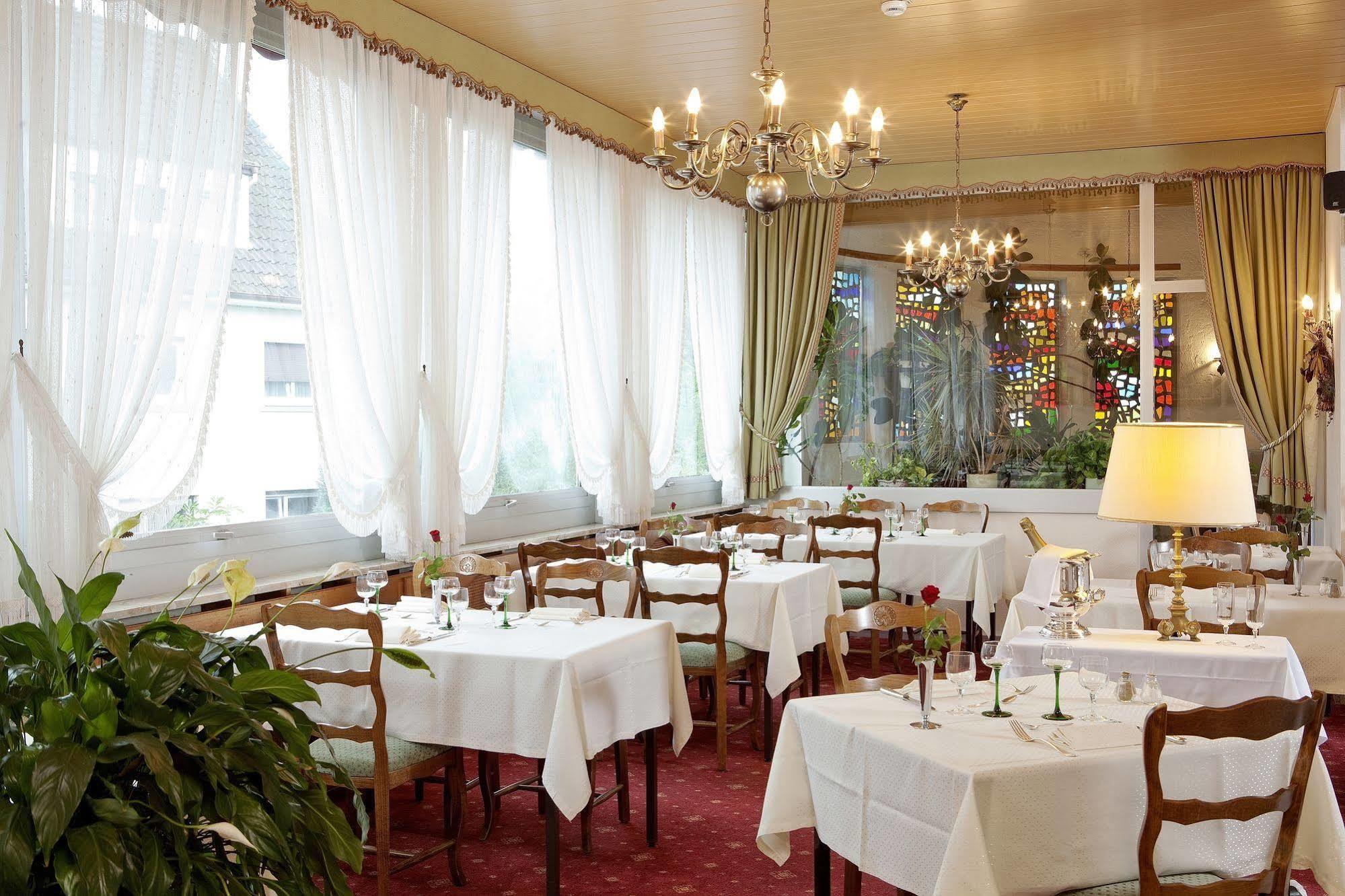 Logis Hotel-Restaurant De La Poste Urmatt Екстериор снимка